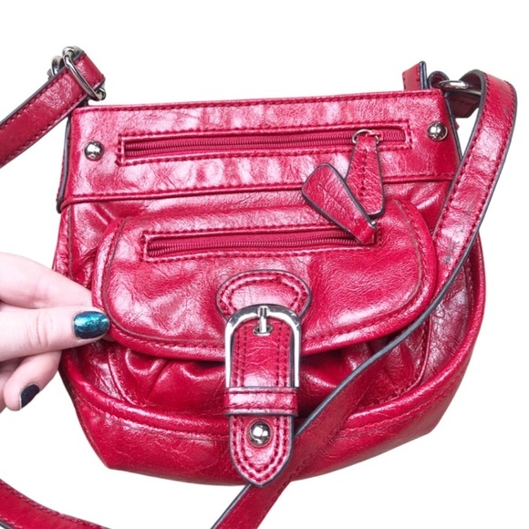 Axcess Red Faux Leather Women’s Crossbody Buckle Handbag Purse - Picture 3 of 14